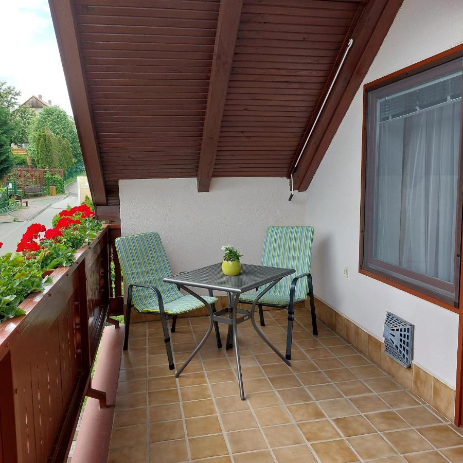 Erika Apartmanhazak ヘーヴィーズ エクステリア 写真
